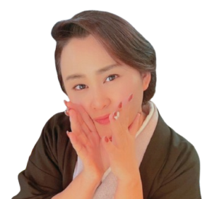 福岡中洲にあるスナック、紅灯緑酒なないろの公式サイト　可愛いママとスタッフがお待ちしております。店内の画像　音響のよい、歌がうまく聞こえるカラオケ